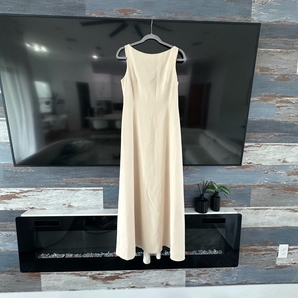 Teri Jon Cream Maxi Dress‎ with Timeless Elegance